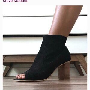 Steve Madden Black Peep-Toe Booties – Size 8M